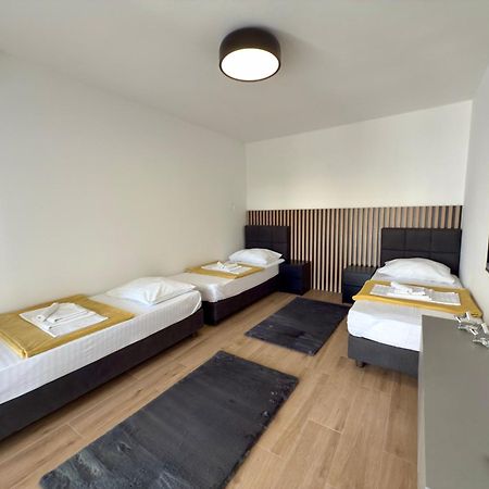 Apartmani Tatjana Novalja Bagian luar foto