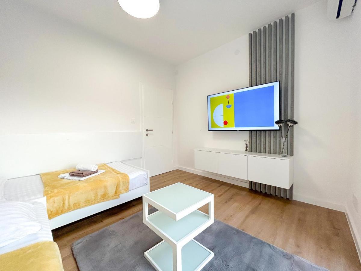 Apartmani Tatjana Novalja Bagian luar foto