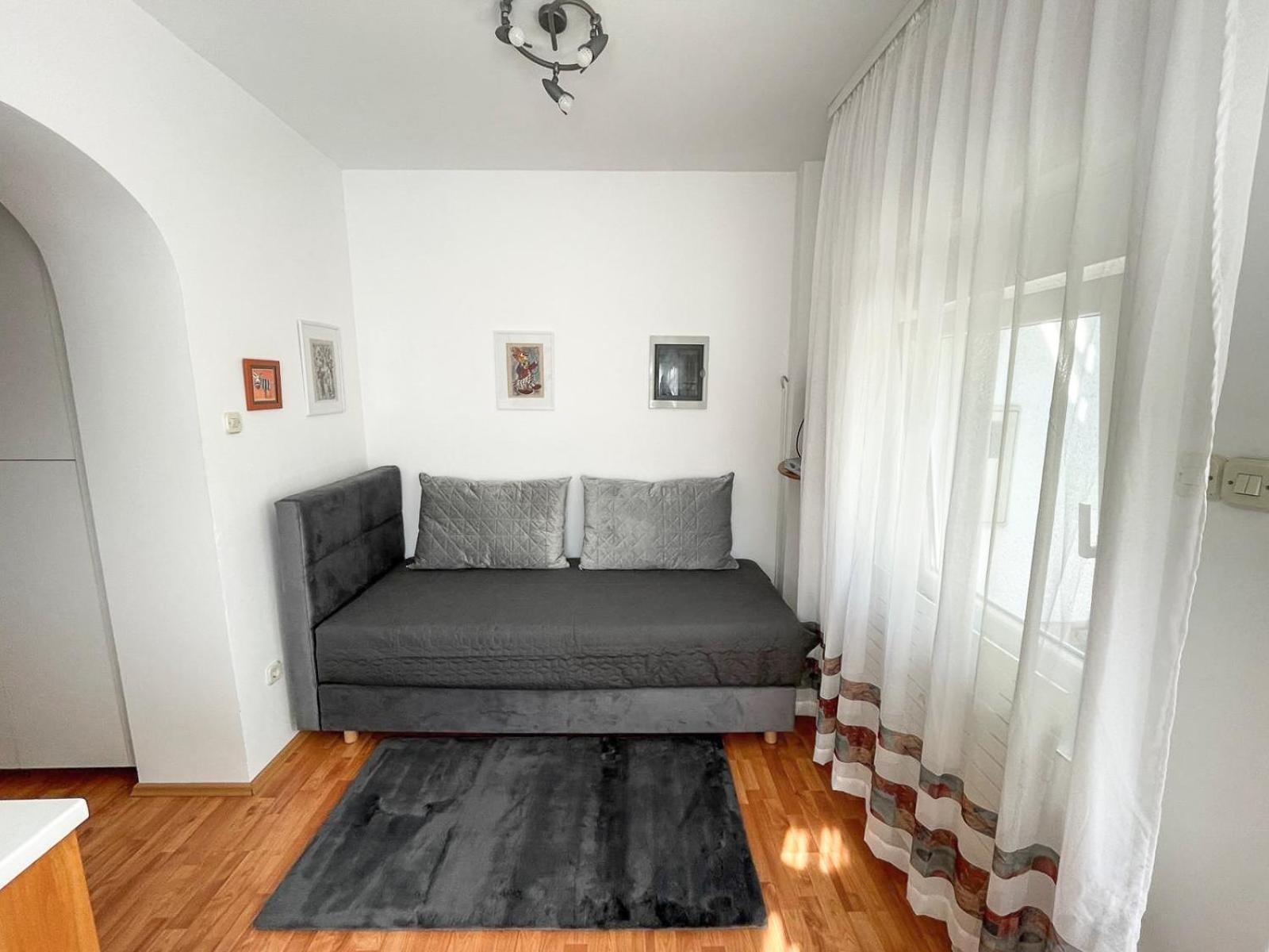 Apartmani Tatjana Novalja Bagian luar foto