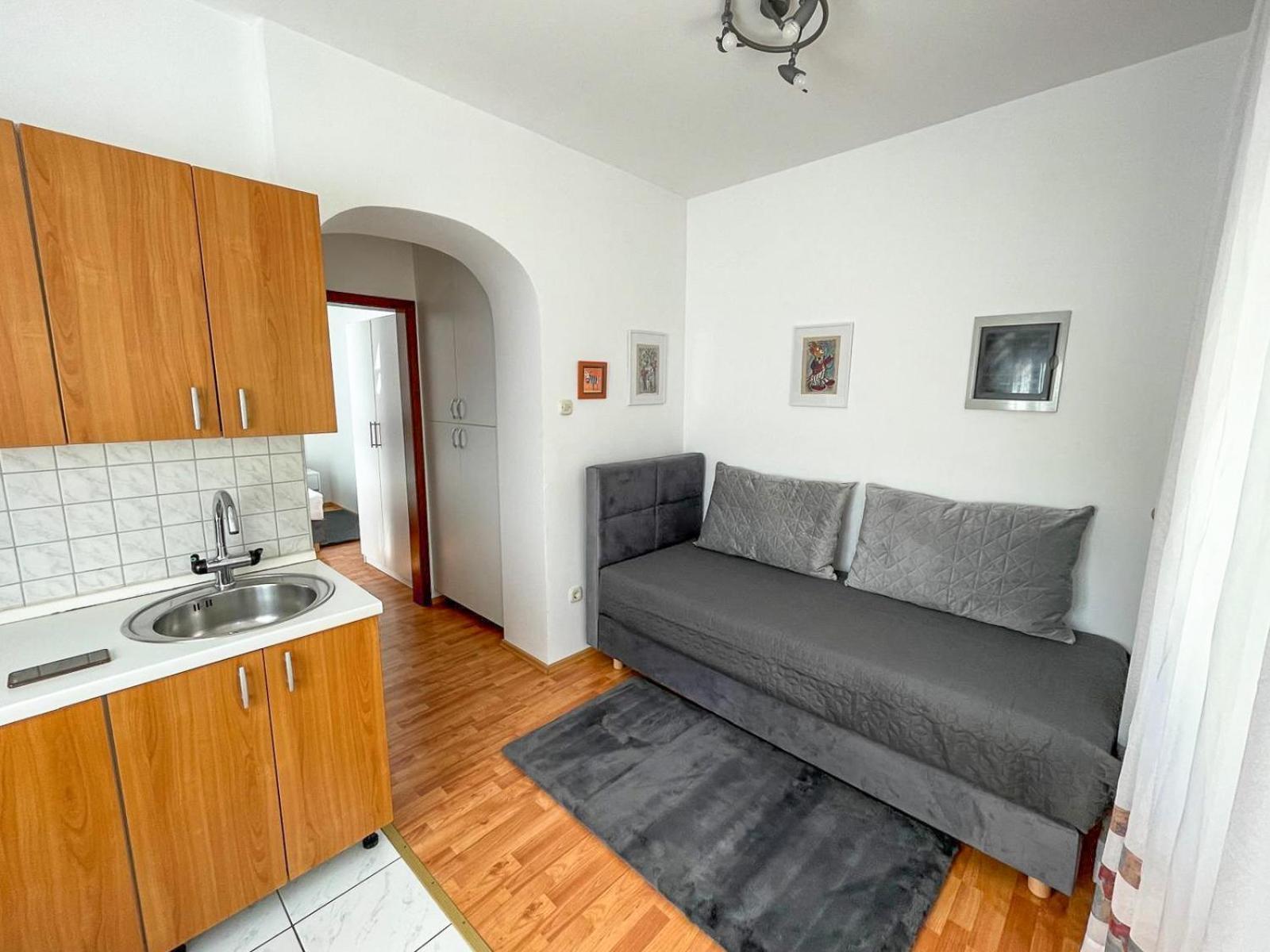 Apartmani Tatjana Novalja Bagian luar foto